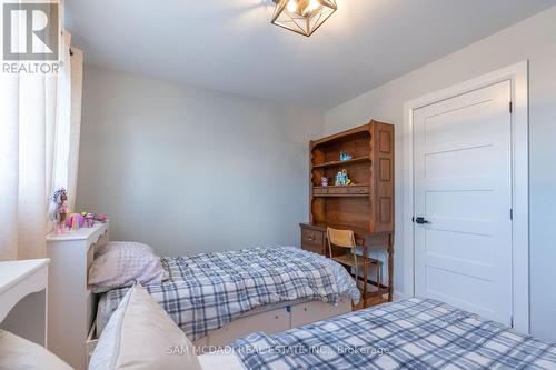 140 Aberdeen Avenue, Vaughan, ON - Indoor Photo Showing Bedroom