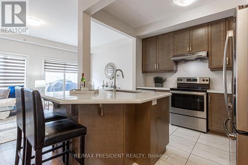 25 Greenwich Avenue, Hamilton, ON - Indoor Photo Showing Kitchen