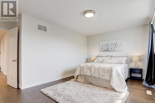 22 Taos Court, Richmond Hill, ON - Indoor Photo Showing Bedroom