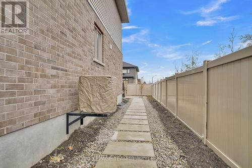 300 Rosina Way, Ottawa, ON - Outdoor