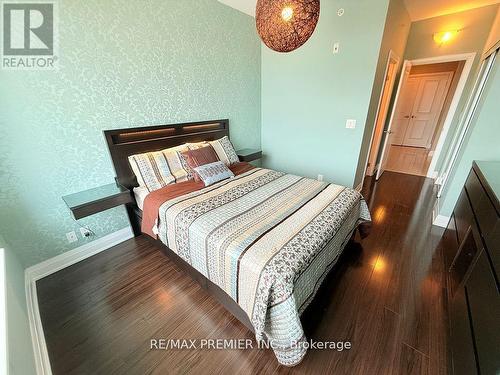 811 - 24 Woodstream Boulevard, Vaughan, ON - Indoor Photo Showing Bedroom