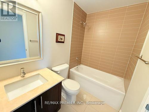 811 - 24 Woodstream Boulevard, Vaughan, ON - Indoor Photo Showing Bathroom