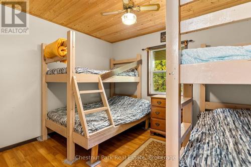 756 Spring Lake Road, Parry Sound, Unorganized District (Lount), ON - Indoor Photo Showing Bedroom