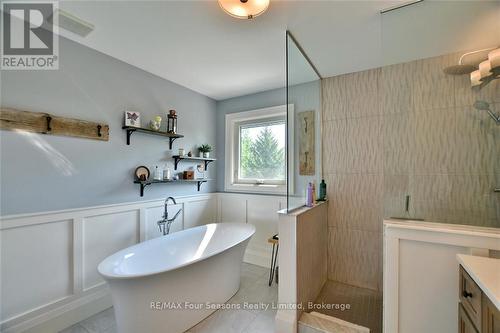 159 Indian Circle, Blue Mountains, ON - Indoor Photo Showing Bathroom