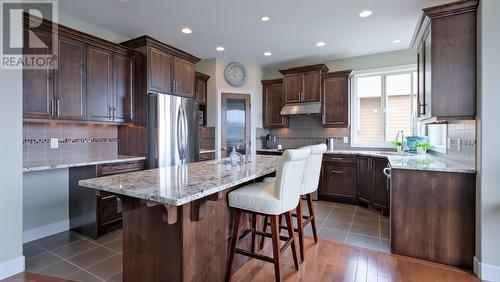 3087 Sageview Road, West Kelowna, BC - Indoor Photo Showing Kitchen With Upgraded Kitchen