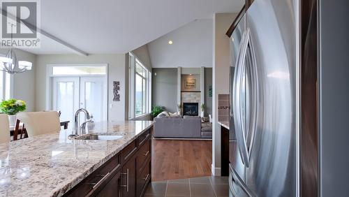 3087 Sageview Road, West Kelowna, BC - Indoor Photo Showing Kitchen With Upgraded Kitchen