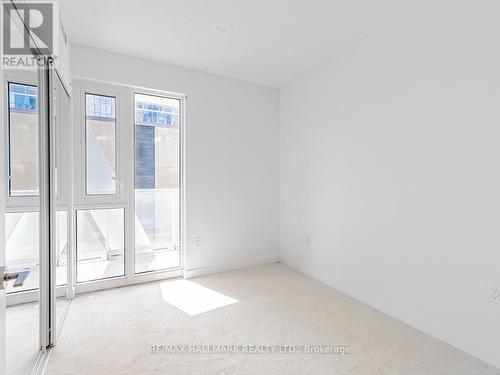 1530 - 230 Simcoe Street, Toronto, ON - Indoor Photo Showing Other Room