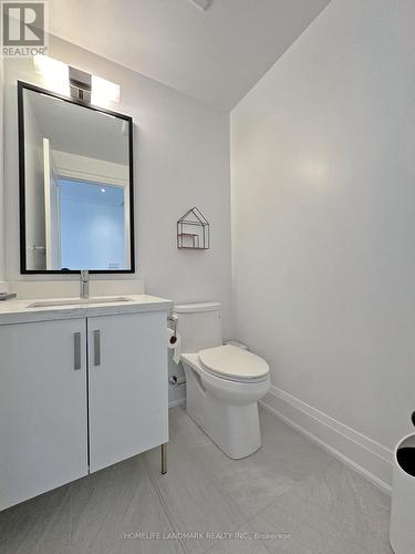 45 Gandhi Lane, Markham, ON - Indoor Photo Showing Bathroom