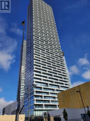 4111 - 5 Buttermill Avenue, Vaughan, ON - Outdoor With Balcony With Facade