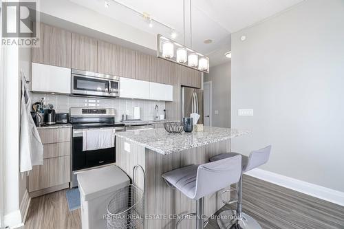 3808 - 56 Annie Craig Drive, Toronto, ON - Indoor Photo Showing Kitchen With Upgraded Kitchen