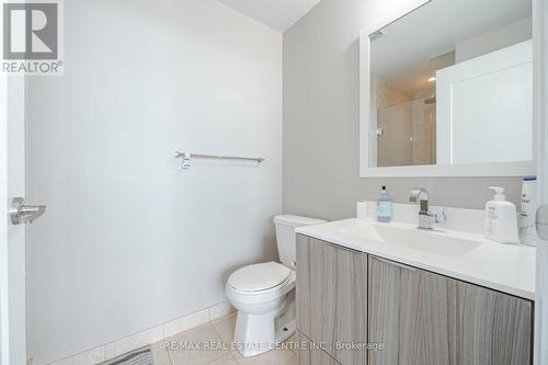 3808 - 56 Annie Craig Drive, Toronto, ON - Indoor Photo Showing Bathroom