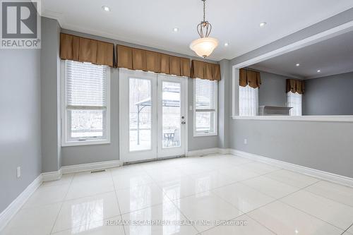 15 Hellyer Avenue, Brampton, ON - Indoor Photo Showing Other Room