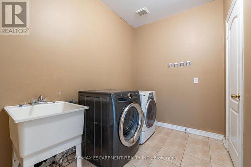 15 Hellyer Avenue, Brampton, ON - Indoor Photo Showing Laundry Room