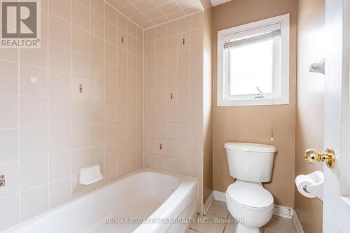 15 Hellyer Avenue, Brampton, ON - Indoor Photo Showing Bathroom