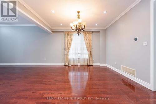 15 Hellyer Avenue, Brampton, ON - Indoor Photo Showing Other Room