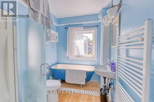 512 Mcleod Street, Ottawa, ON - Indoor Photo Showing Bathroom