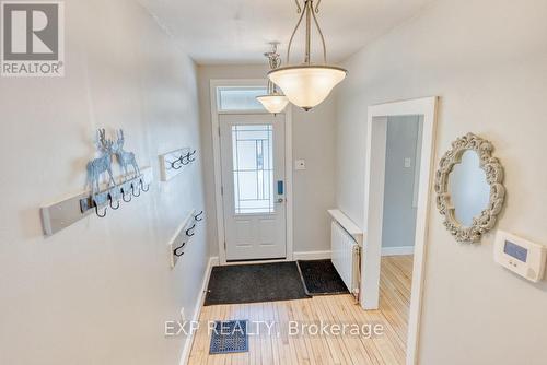 512 Mcleod Street, Ottawa, ON - Indoor Photo Showing Other Room