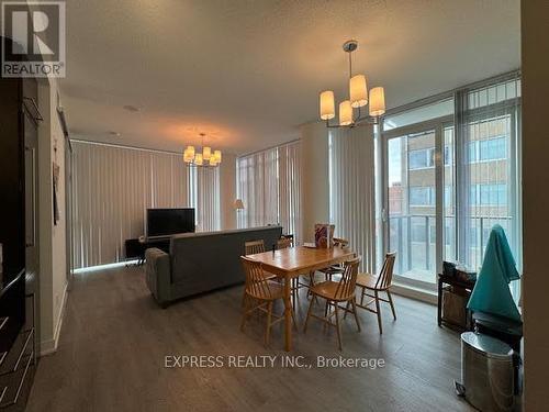 912 Br2 - 770 Bay Street, Toronto, ON - Indoor