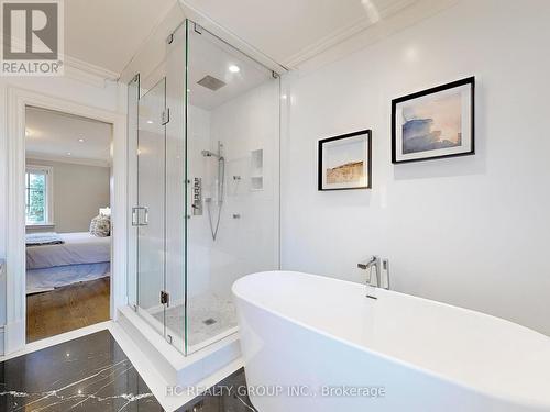 136 Kilbarry Road, Toronto, ON - Indoor Photo Showing Bathroom