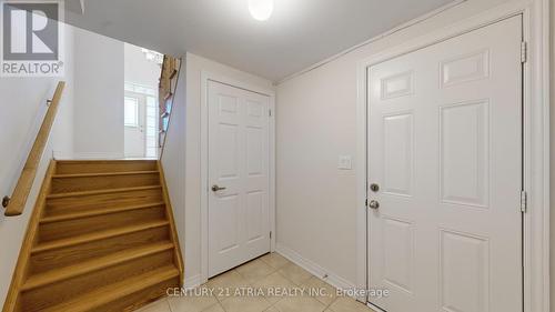 76 Wimbledon Court, Whitby, ON - Indoor Photo Showing Other Room