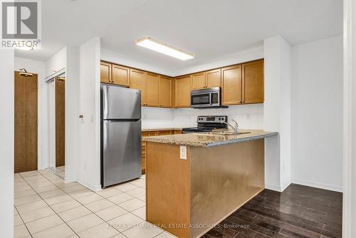 1004 - 3 Michael Power Place, Toronto, ON - Indoor Photo Showing Kitchen