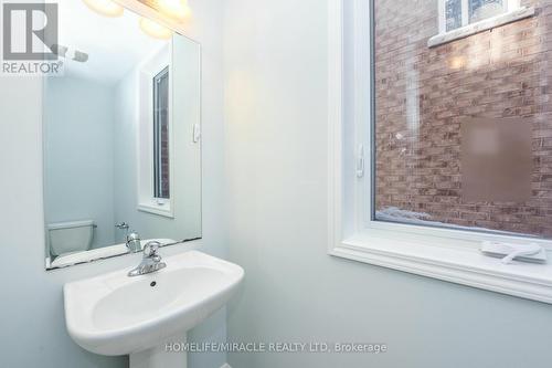 120 Benhurst Crescent, Brampton, ON - Indoor Photo Showing Bathroom