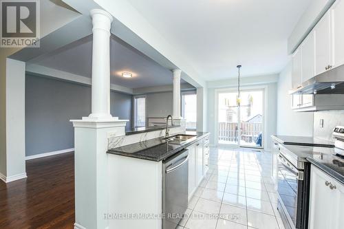 120 Benhurst Crescent, Brampton, ON - Indoor Photo Showing Kitchen With Upgraded Kitchen