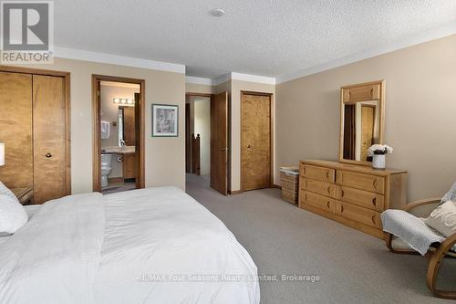 9 - 2 Ramblings Way, Collingwood, ON - Indoor Photo Showing Bedroom