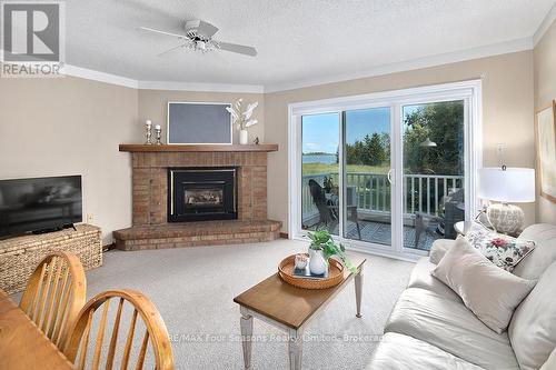 9 - 2 Ramblings Way, Collingwood, ON - Indoor Photo Showing Living Room With Fireplace