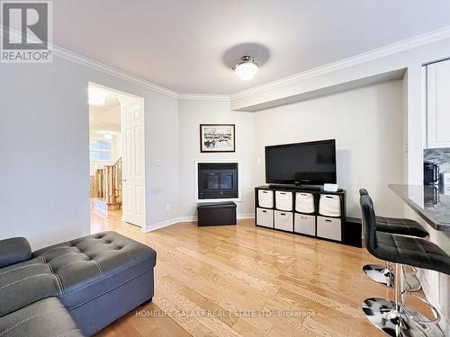 8E Hycrest Avenue, Toronto, ON - Indoor