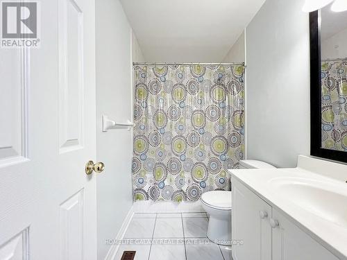 8E Hycrest Avenue, Toronto, ON - Indoor Photo Showing Bathroom