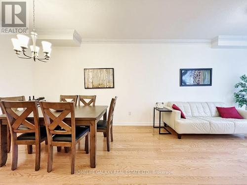 8E Hycrest Avenue, Toronto, ON - Indoor Photo Showing Dining Room