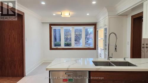 31 Chieftain Crescent, Toronto, ON - Indoor Photo Showing Kitchen With Double Sink