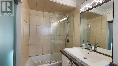 31 Chieftain Crescent, Toronto, ON - Indoor Photo Showing Bathroom