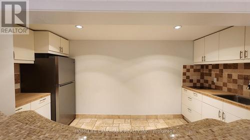 31 Chieftain Crescent, Toronto, ON - Indoor Photo Showing Kitchen