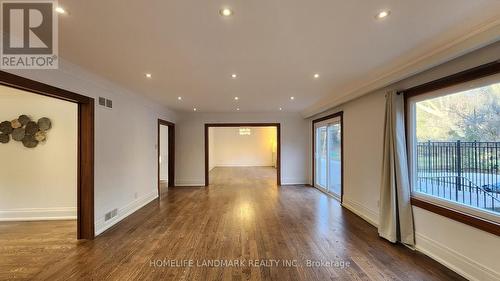 31 Chieftain Crescent, Toronto, ON - Indoor Photo Showing Other Room