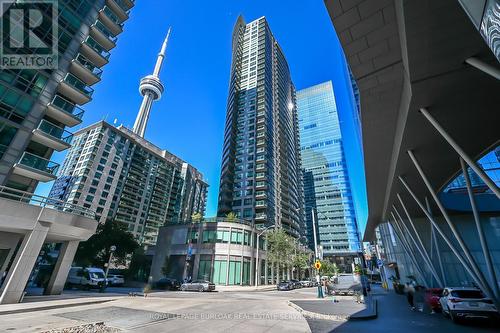 709 - 30 Grand Trunk Crescent, Toronto, ON - Outdoor With Facade