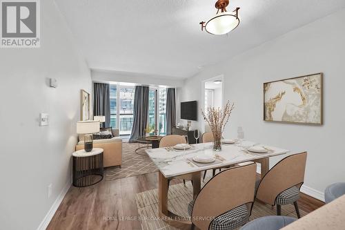 709 - 30 Grand Trunk Crescent, Toronto, ON - Indoor Photo Showing Dining Room