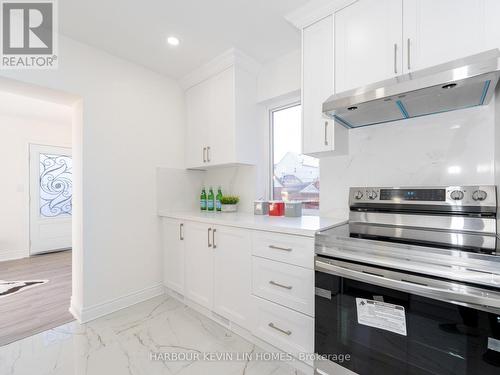 105 Westlake Avenue, Toronto, ON - Indoor Photo Showing Kitchen