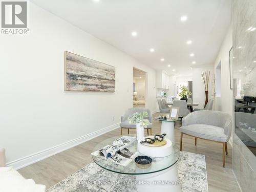 105 Westlake Avenue, Toronto, ON - Indoor Photo Showing Living Room