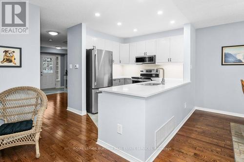 78 - 3333 New Street, Burlington, ON - Indoor Photo Showing Kitchen With Upgraded Kitchen