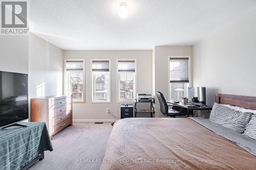 15 Cookview Drive, Brampton, ON - Indoor Photo Showing Bedroom