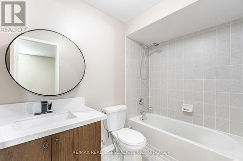 15 Cookview Drive, Brampton, ON - Indoor Photo Showing Bathroom