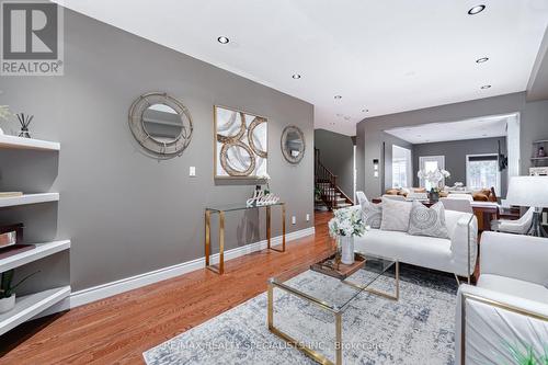 15 Cookview Drive, Brampton, ON - Indoor Photo Showing Living Room