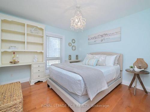 20 Joseph St, Adjala-Tosorontio, ON - Indoor Photo Showing Bedroom