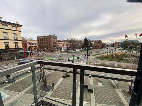 221-1610 Store St, Victoria, BC - Outdoor With Balcony