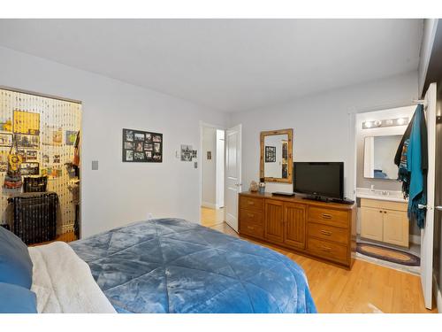 20784 48 Avenue, Langley, BC - Indoor Photo Showing Bedroom