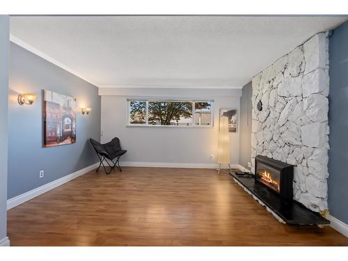 20784 48 Avenue, Langley, BC - Indoor With Fireplace