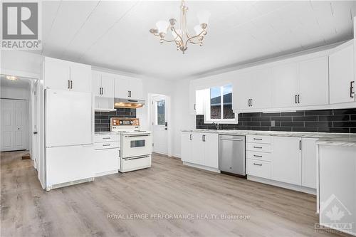 12 Alphonse Street, The Nation, ON - Indoor Photo Showing Kitchen