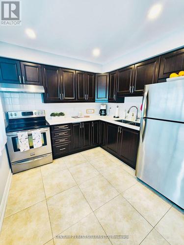 46 - 400 Bloor Street, Mississauga, ON - Indoor Photo Showing Kitchen